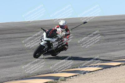 media/Oct-13-2025-Moto Forza (Mon) [[a66d839500]]/4-C Group/Session 2 (Bowl)/